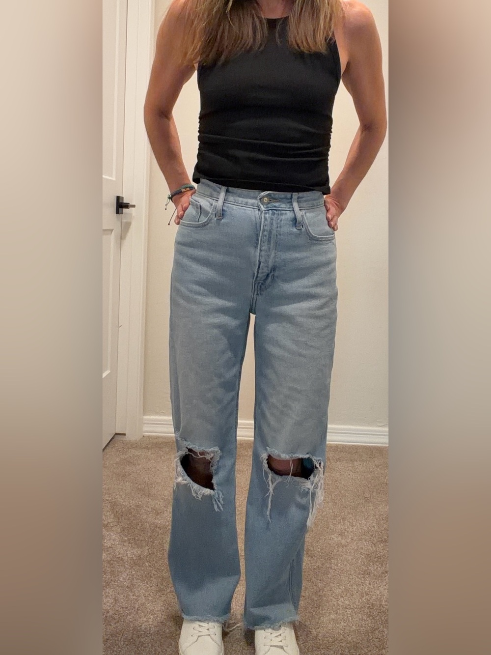 Hollister Ultra High-Rise Dad Jeans 00R W23 Distressed Ripped Raw Hem Light Wash